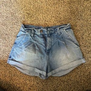 Abercrombie and Fitch mom shorts